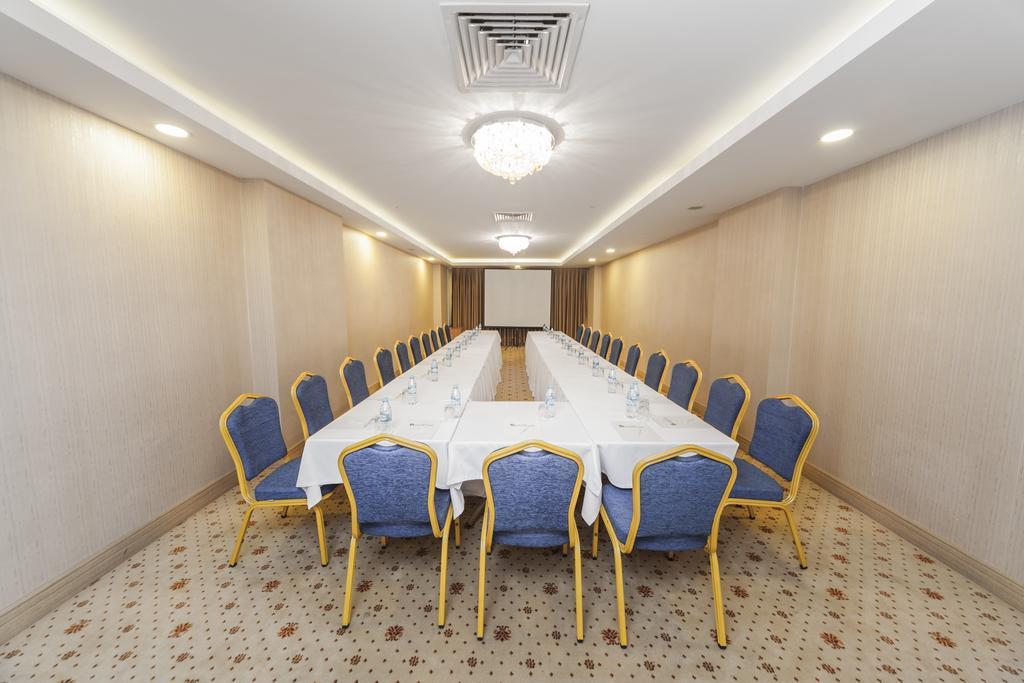 Hotel Golden Way Giyimkent Provincia di Provincia di Istanbul Esterno foto